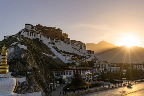 Bhutan- The Land Of Thunder Dragon